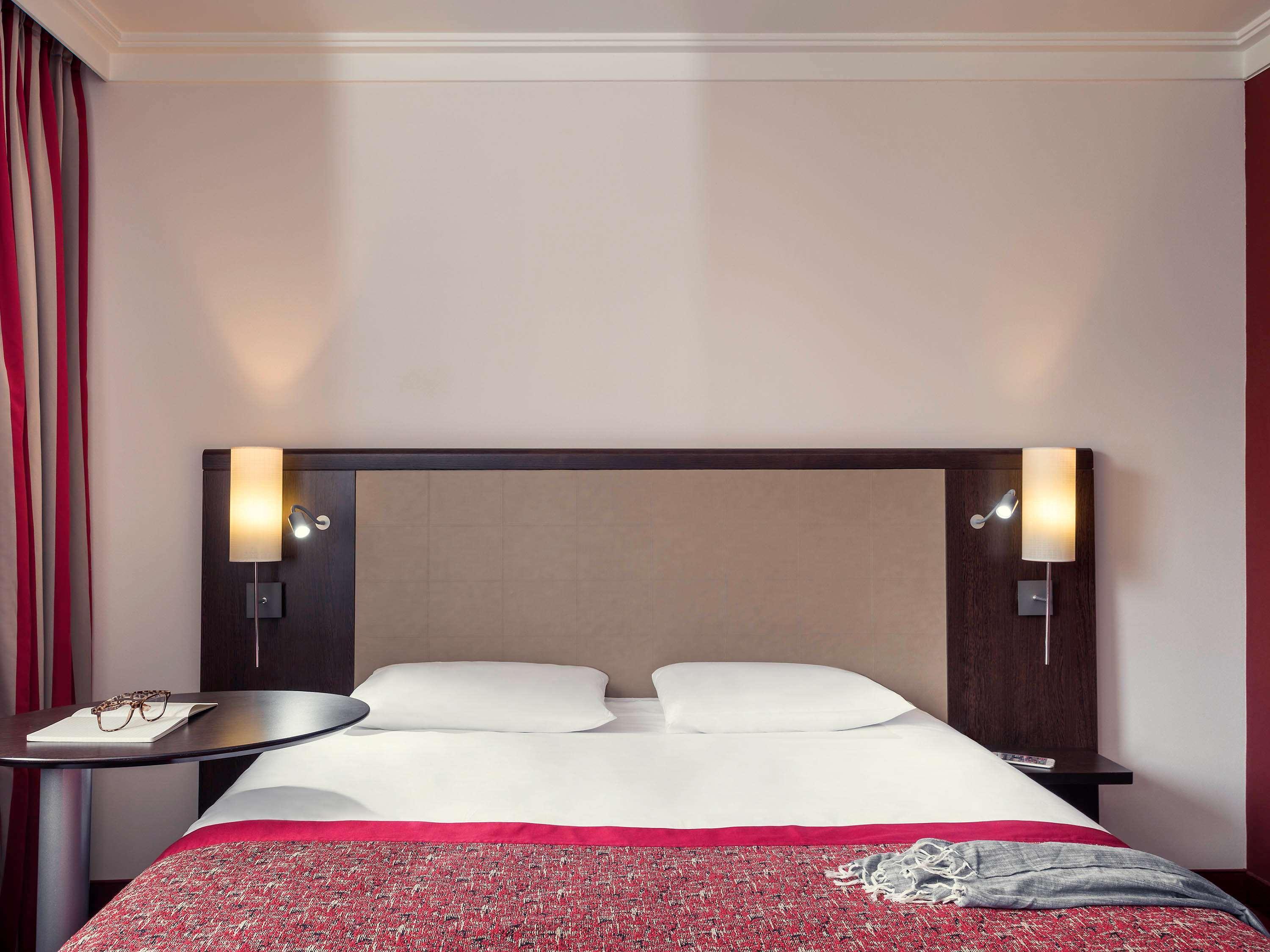 مونتينيو لي بروتون B&B Hotel Saint-Quentin-En-Yvelines Centre Gare 4 Etoiles المظهر الخارجي الصورة